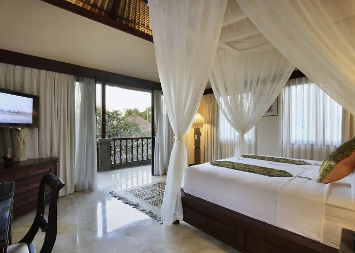 Manzelejepun & Pavilion Hotel 4*