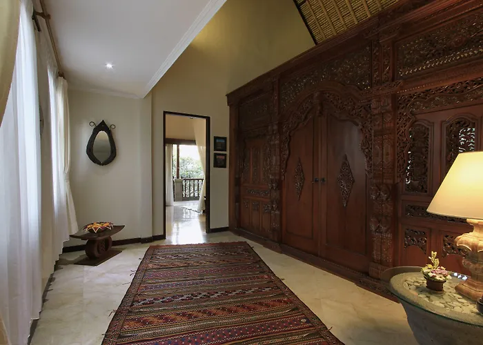 Hotel Manzelejepun & Pavilion Sanur