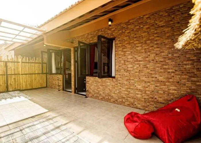 Hotel Manzelejepun & Pavilion 4*