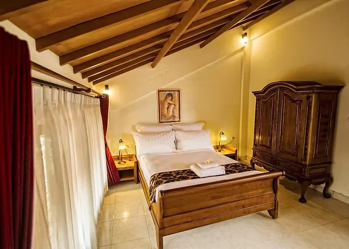 Hotel Manzelejepun & Pavilion 4*